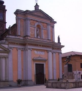 Facciata della Chiesa Parrocchiale Santi Pietro e Paolo - Tronzano Vercellese